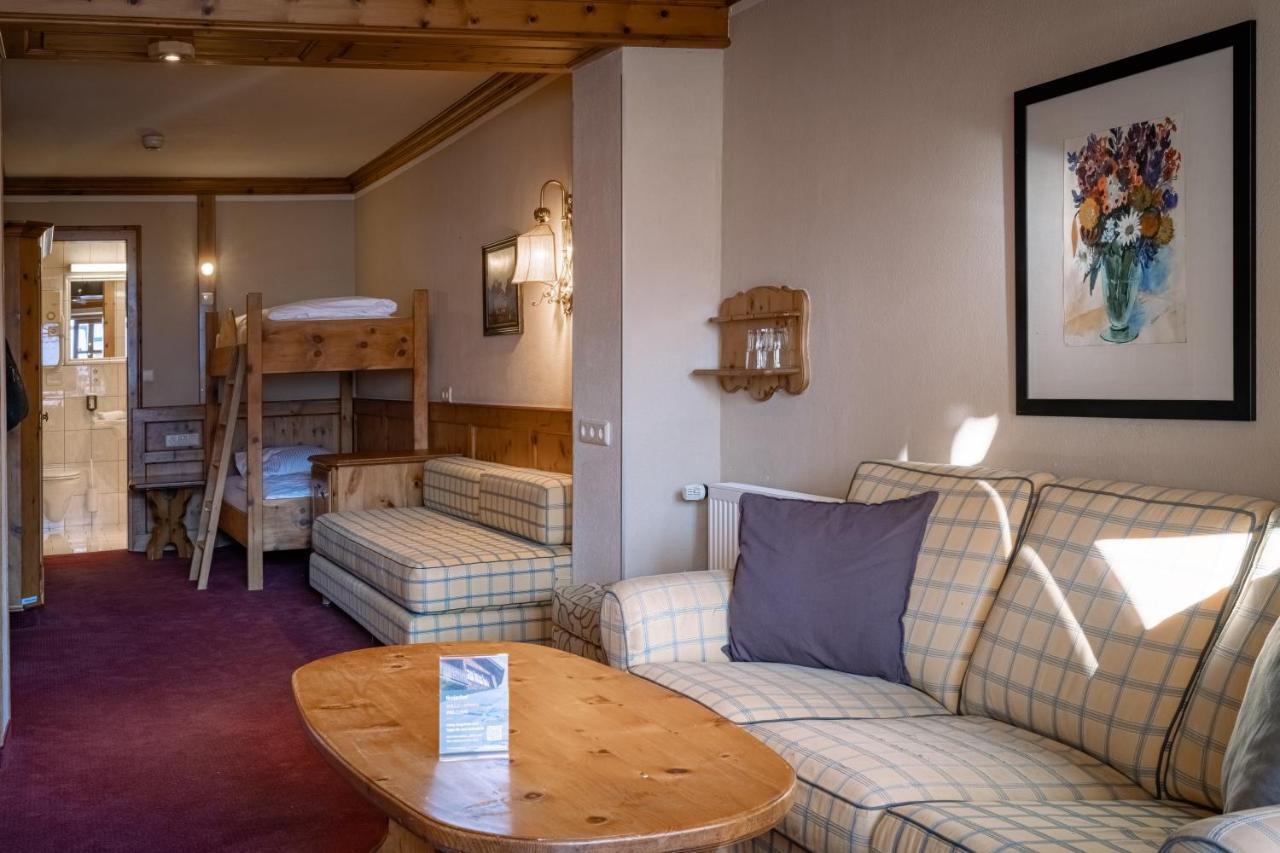 Hotel Tirolerhof - Familotel Zugspitze Ehrwald Exteriör bild