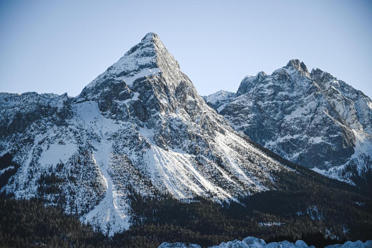Hotel Tirolerhof - Familotel Zugspitze Ehrwald Exteriör bild