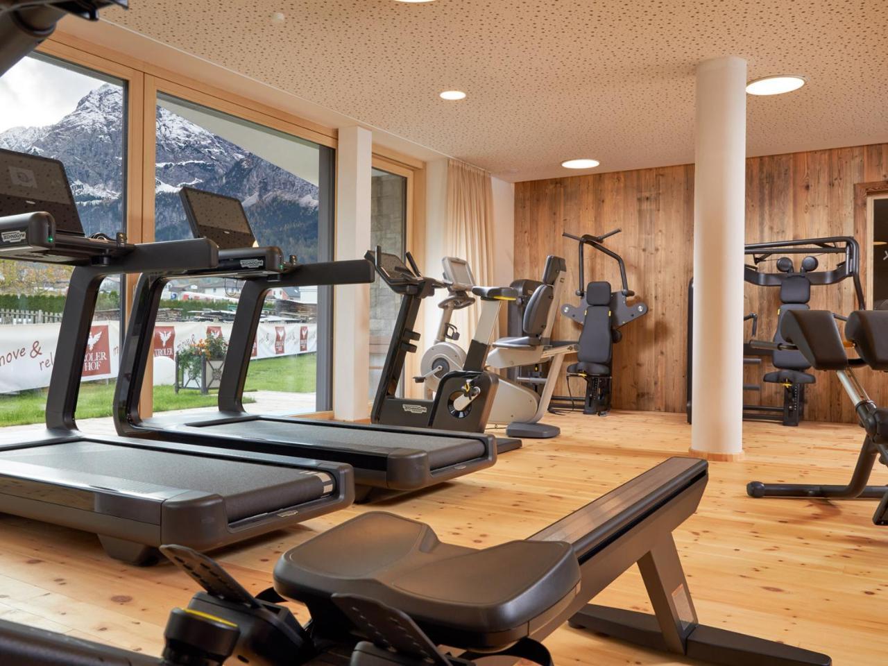 Hotel Tirolerhof - Familotel Zugspitze Ehrwald Exteriör bild